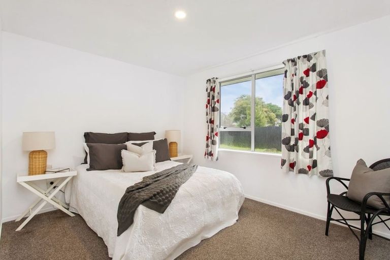 Photo of property in 15 Chadbury Street, Parklands, Christchurch, 8083