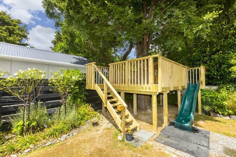 Photo of property in 71 Martin Street, Wallaceville, Upper Hutt, 5018