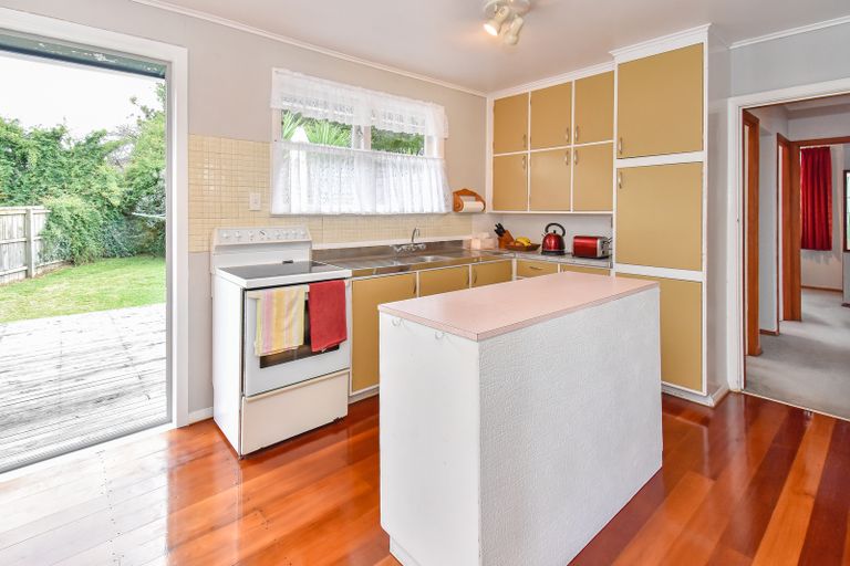 Photo of property in 4a Kita Road, Manurewa, Auckland, 2102