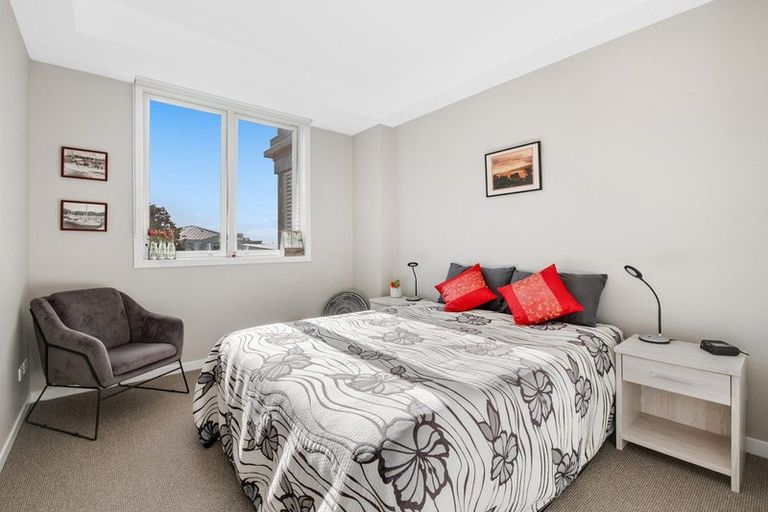 Photo of property in 152 Landmark Terrace, Orewa, 0931