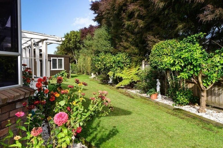 Photo of property in 8 Glasgow Street, St Andrews, Hamilton, 3200