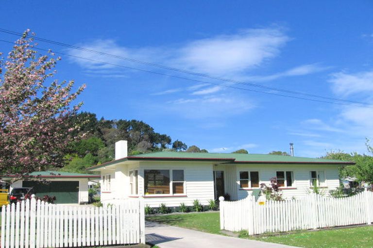 Photo of property in 33 Adair Street, Whataupoko, Gisborne, 4010