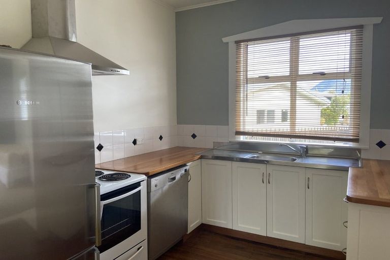 Photo of property in 297f Waikawa Road, Waikawa, Picton, 7220