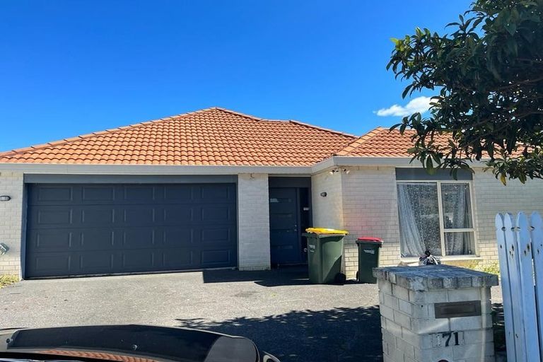 Photo of property in 1/171 Botany Road, Botany Downs, Auckland, 2010