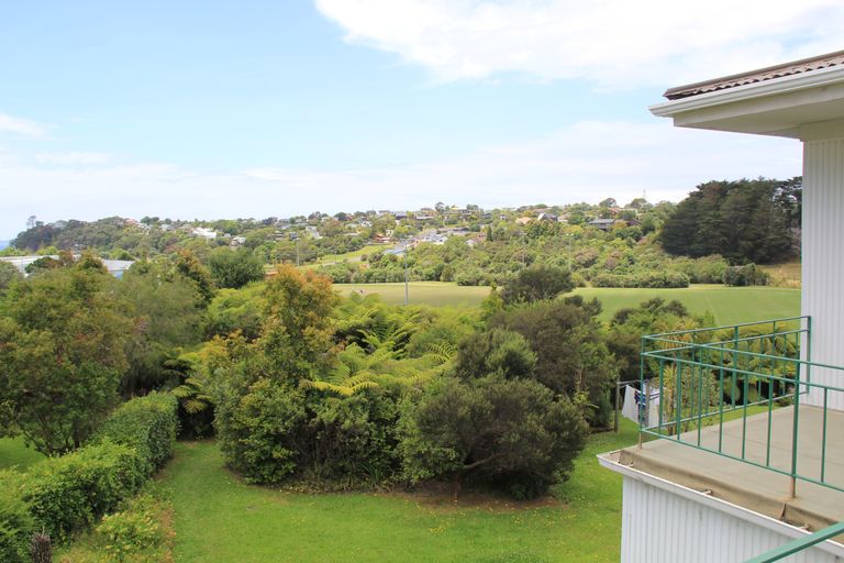 Photo of property in 6 Rimu Road, Stanmore Bay, Whangaparaoa, 0932