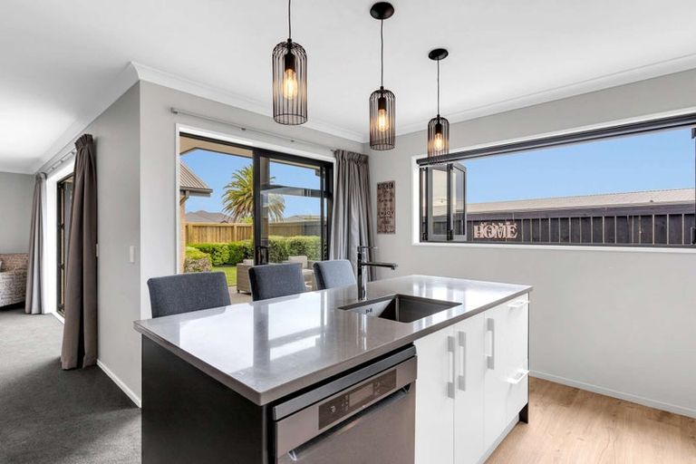 Photo of property in 23 Wakeman Way, Kaiapoi, 7630