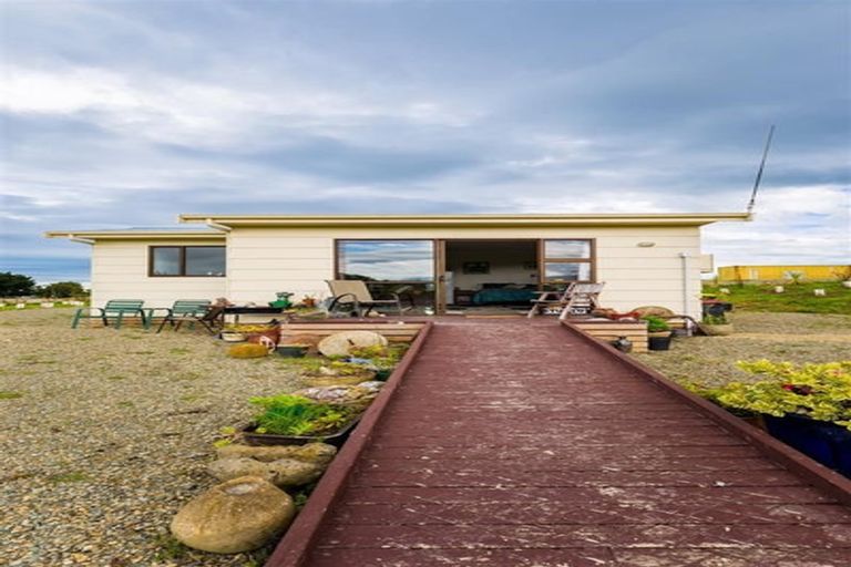 Photo of property in 27 Bakers Road, Waimate, 7978