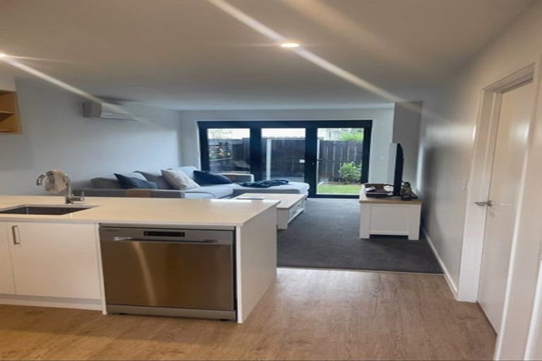 Photo of property in 5/793 Te Atatu Road, Te Atatu Peninsula, Auckland, 0610