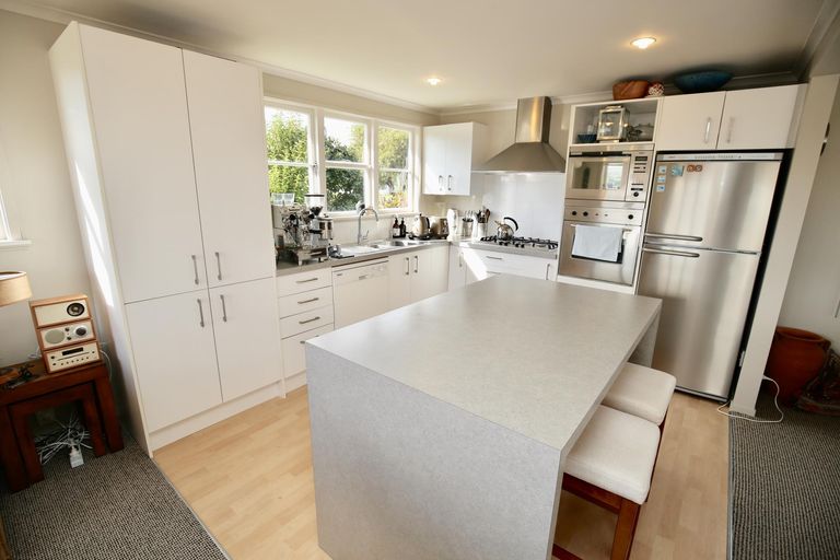 Photo of property in 9 Uenuku Avenue, Raglan, 3225