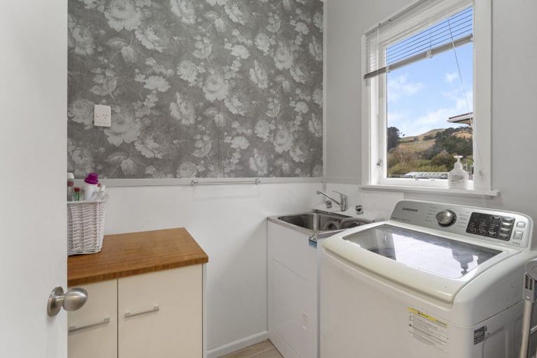 Photo of property in 134 Driver Crescent, Cannons Creek, Porirua, 5024