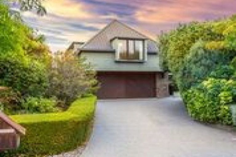 Photo of property in 33 O'connor Place, Burnside, Christchurch, 8053