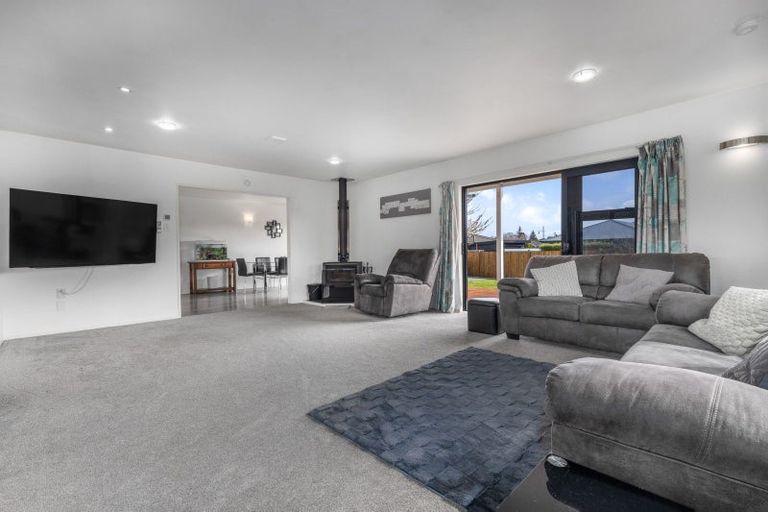 Photo of property in 14 Okarito Avenue, Levin, 5510