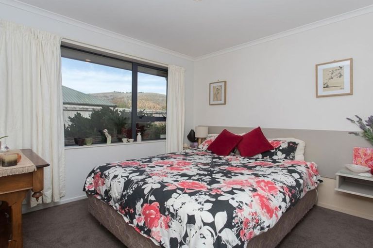 Photo of property in 65 Mauger Drive, Heathcote Valley, Christchurch, 8022