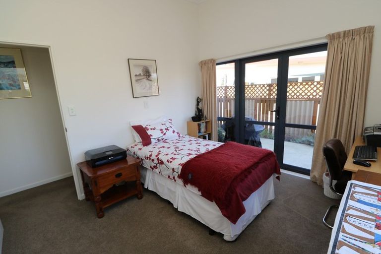 Property details for 1 Liddell Street, Foxton, 4814