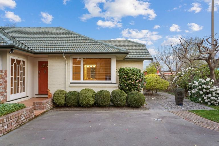 Photo of property in 40a Memorial Avenue, Ilam, Christchurch, 8053