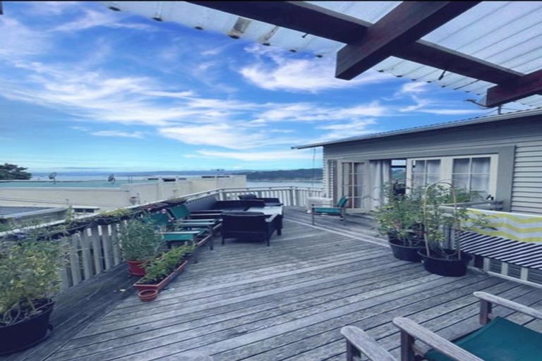 Photo of property in 112 Grafton Road, Roseneath, Wellington, 6011