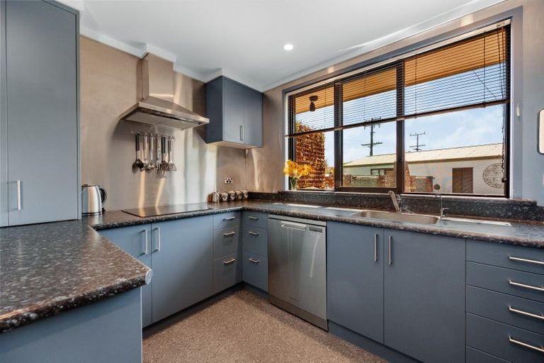 Photo of property in 12 Leask Street, Omakau, 9376