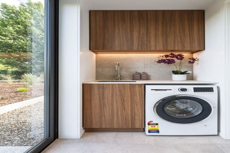 Photo of property in 16 Mccaw Mews, Wanaka, 9305