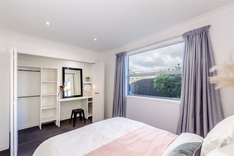 Photo of property in 1b Winara Avenue, Waikanae, 5036