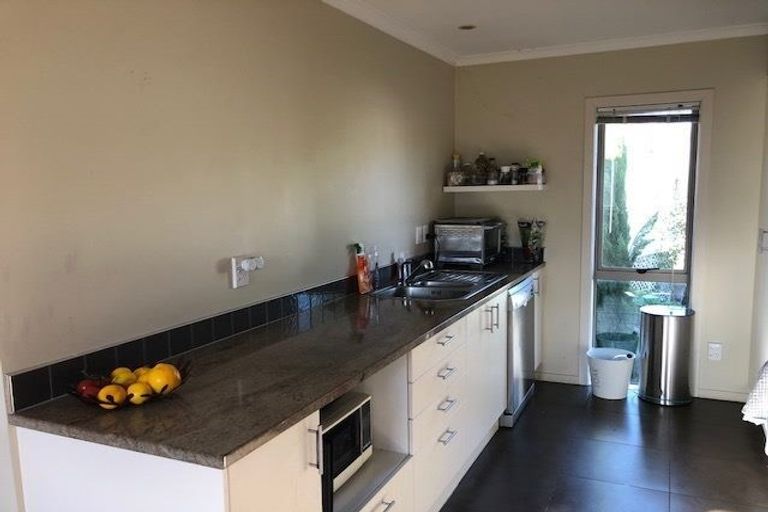 Photo of property in 11 Fifeshire Street, Belmont, Auckland, 0622