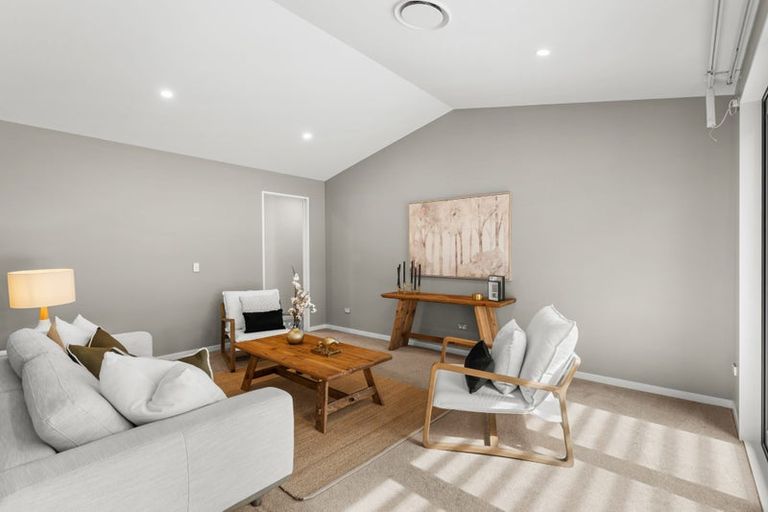 Photo of property in 24 Mcvicar Drive, Cracroft, Christchurch, 8022