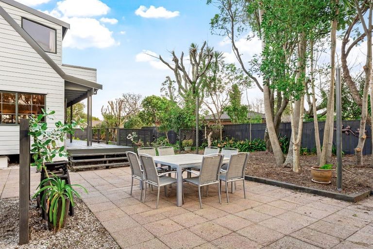 Photo of property in 19 Crampton Court, Orewa, 0931