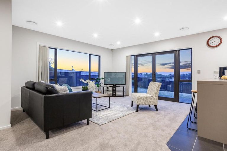 Photo of property in 84 Te Puia Drive, Aotea, Porirua, 5024