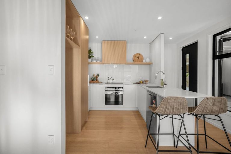 Photo of property in 1/200 Knights Road, Hutt Central, Lower Hutt, 5011