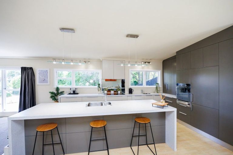 Photo of property in 12 Kent Crescent, Awapuni, Palmerston North, 4412