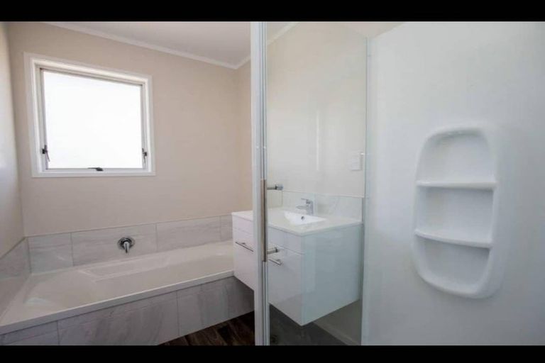 Photo of property in 21b Orchard Road East, Ngatea, 3503