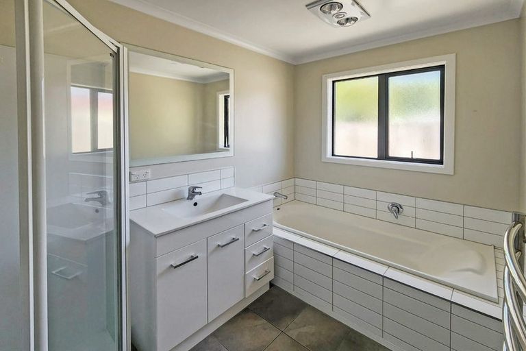 Photo of property in 9a George Street, Stokes Valley, Lower Hutt, 5019