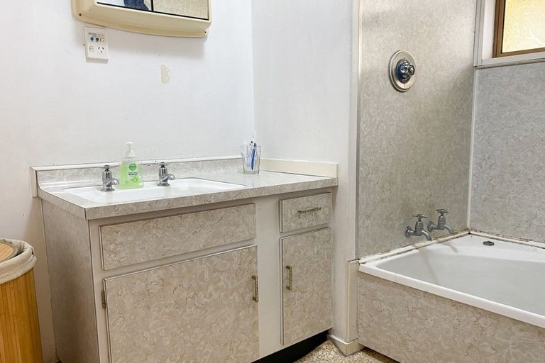 Photo of property in 2/605 Church Street, Terrace End, Palmerston North, 4410