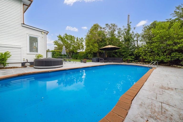 Photo of property in 87 Cashmere Road, Cashmere, Christchurch, 8022