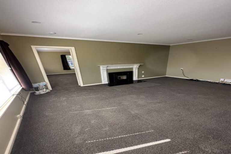 Photo of property in 11 Lyndhurst Crescent, Aranui, Christchurch, 8061