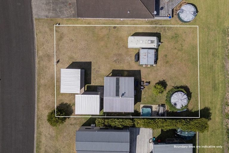 Photo of property in 13 Motukorure Parade, Cooks Beach, Whitianga, 3591