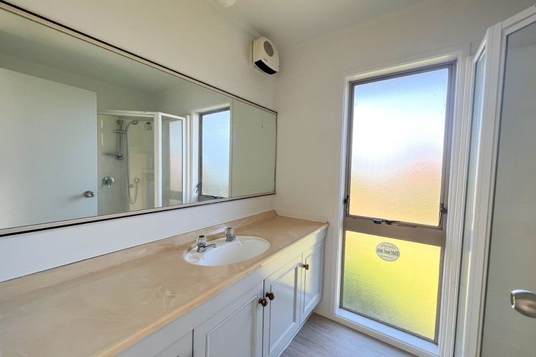 Photo of property in 81 Aberfeldy Avenue, Highland Park, Auckland, 2010