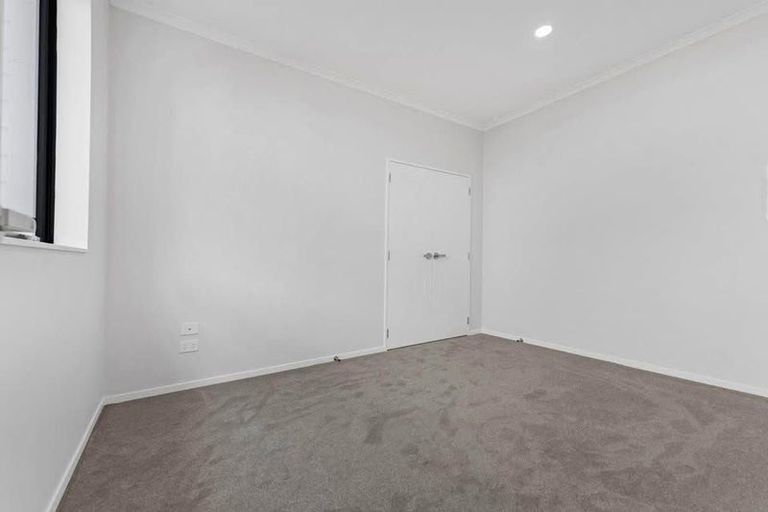 Photo of property in 122 Mcquoids Road, Flat Bush, Auckland, 2019