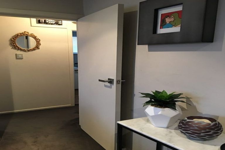 Photo of property in 2/220 Worcester Street, Christchurch Central, Christchurch, 8011