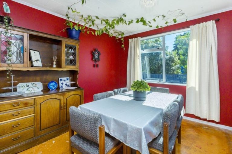 Photo of property in 11 Phar Lap Grove, Trentham, Upper Hutt, 5018