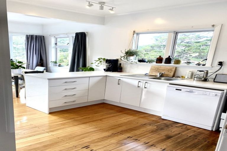 Photo of property in 10 Karamu Street, Ngaio, Wellington, 6035