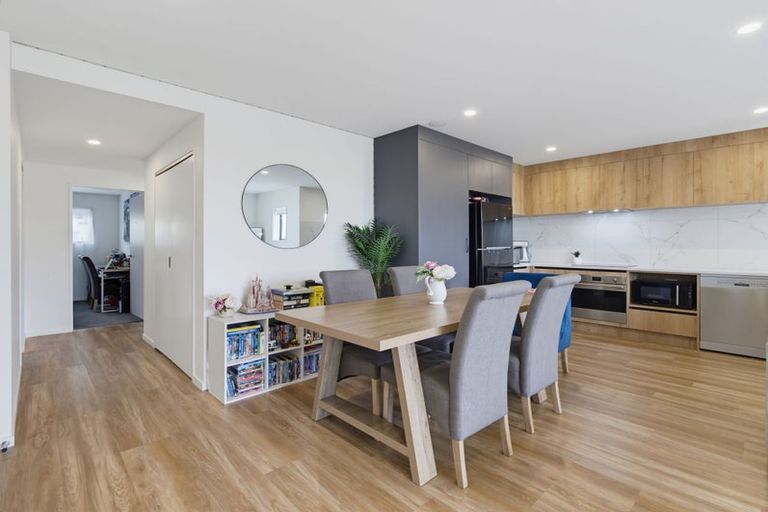 Photo of property in 104/5 Dishys Road, Flat Bush, Auckland, 2019