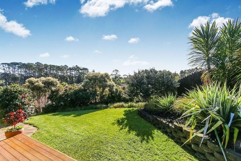 Photo of property in 6 Apsley Rise, Henderson, Auckland, 0612