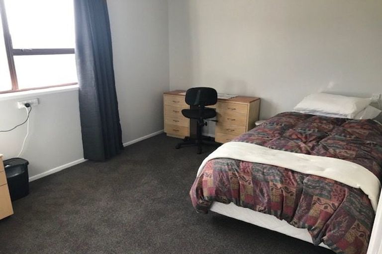 Photo of property in 300 Tukapa Street, Hurdon, New Plymouth, 4310