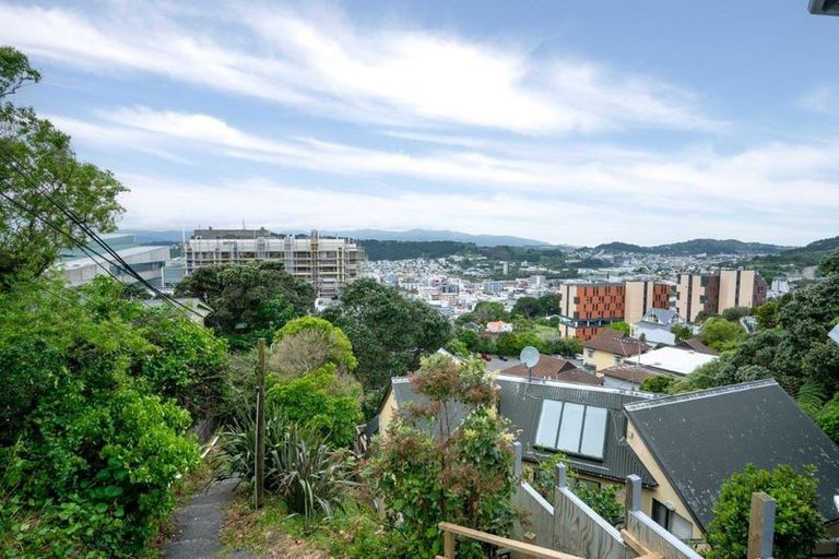 Photo of property in 76a Kelburn Parade, Kelburn, Wellington, 6012
