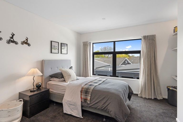 Photo of property in 48 Office Road, Merivale, Christchurch, 8014