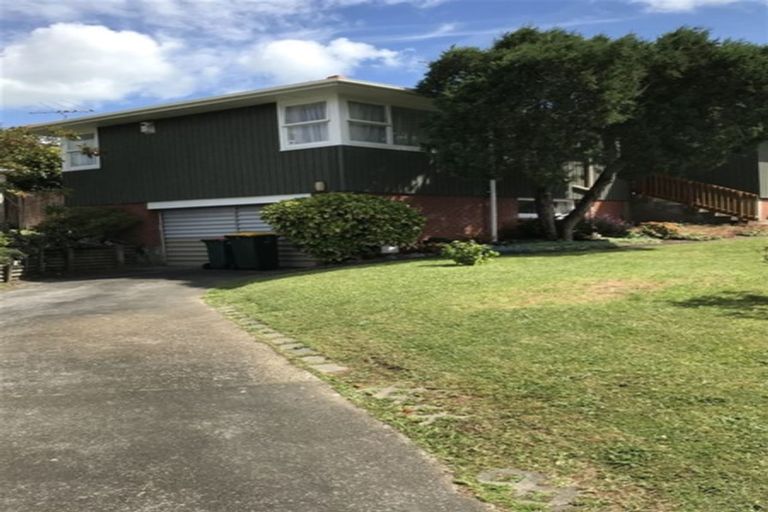 Photo of property in 46 Advene Road, Cockle Bay, Auckland, 2014