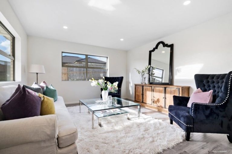 Photo of property in 30 Hillpark Drive, Pokeno, 2402