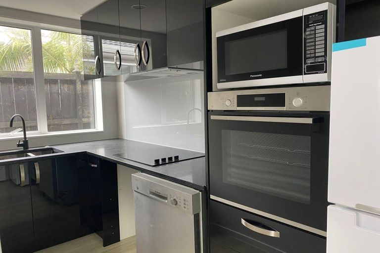 Photo of property in 208 Wainui Road, Silverdale, 0932