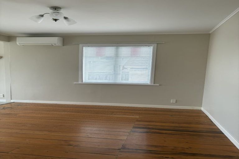 Photo of property in 15 Aramoana Avenue, Devonport, Auckland, 0624