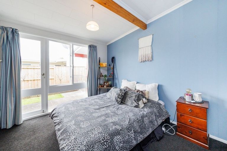 Photo of property in 1 Chilton Grove, Hokowhitu, Palmerston North, 4410